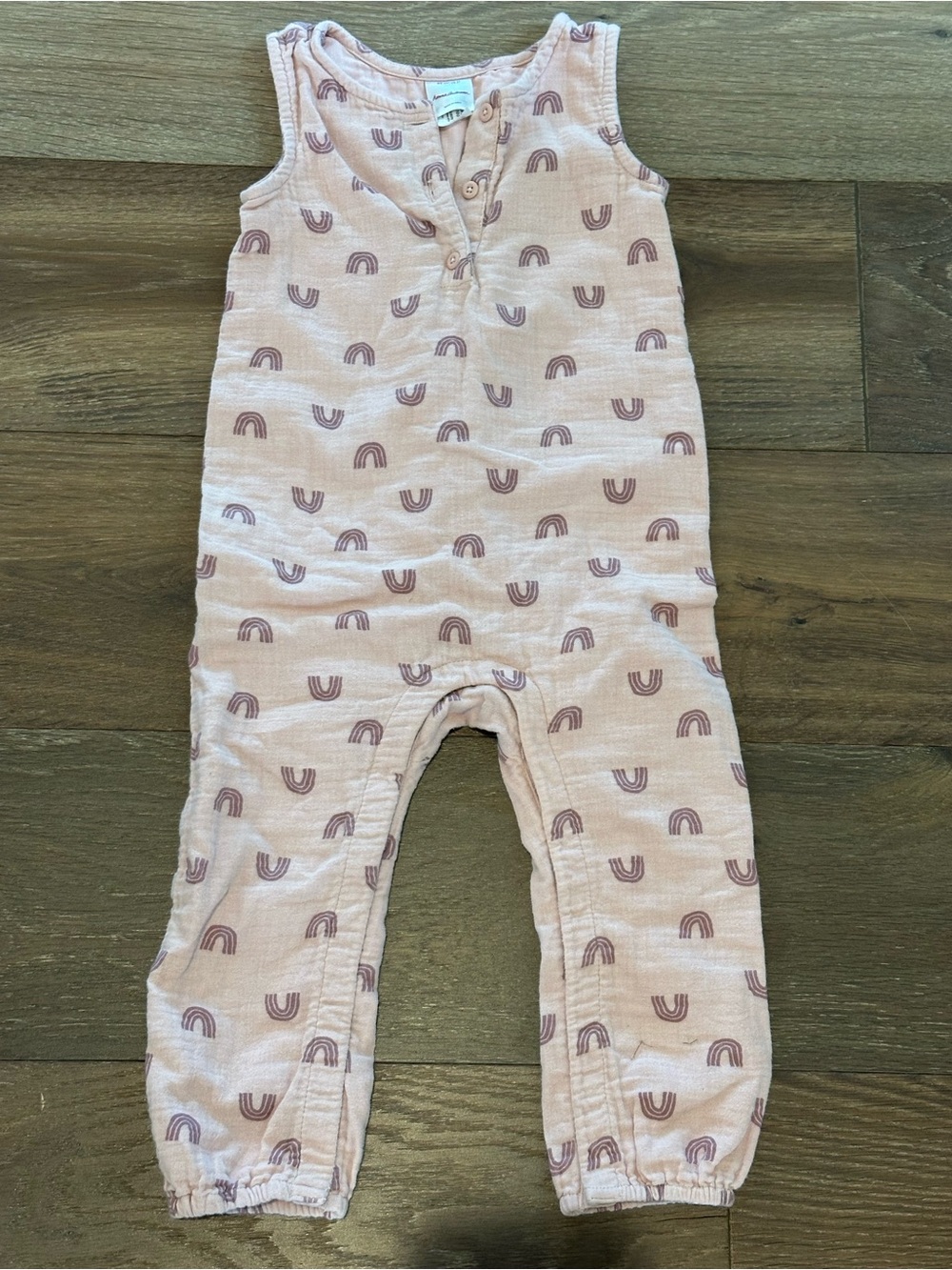 Hanna Andersson 3T muslin romper pink rainbow